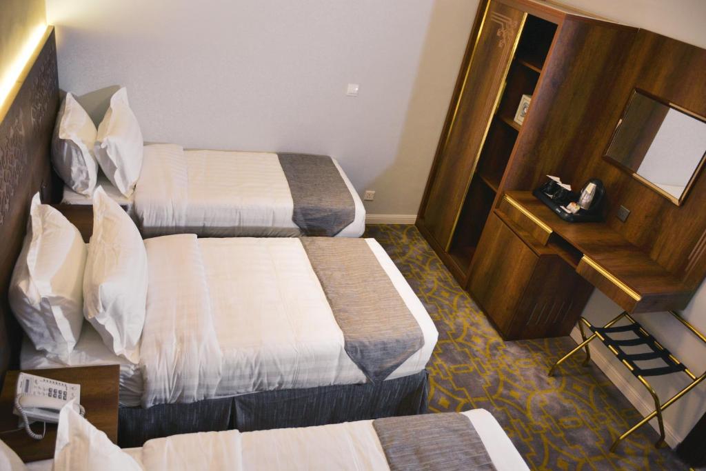 Executive Package 4 — image 9